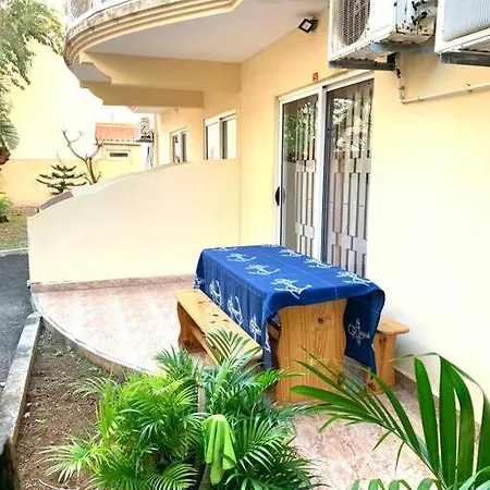 Ariel Beach Apartment Flic en Flac Exterior photo